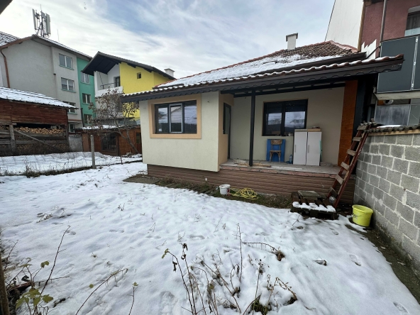 Къща в Банско - 96 кв.м за 1928 €/кв.м - Снимка #1