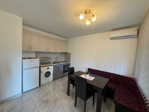 Дава се под наем Двустаен апартамент в София, Студентски град - 77 кв.м за 484.5 € - Снимка #1