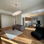 Тристаен апартамент в София, Център - 130 кв.м за 4308 €/кв.м - Снимка #1