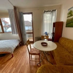 Дава се под наем Едностаен апартамент в Габрово, Център - 33 кв.м за 178.5 € - Снимка #1