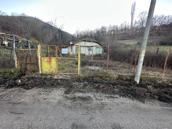 Къща в Благоевград, Запад - 30 кв.м за 1067 €/кв.м - Снимка #1