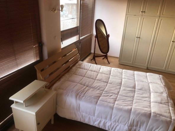 Дава се под наем Къща в Бургас, Ветрен - 80 кв.м за 204 € - Снимка #1