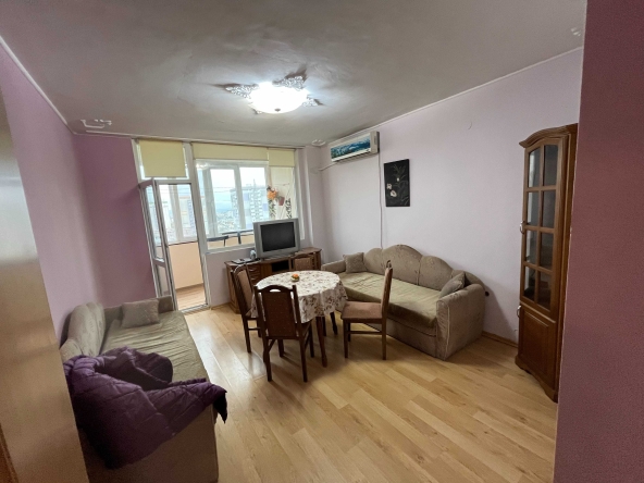 Дава се под наем Тристаен апартамент в Бургас, Славейков - 86 кв.м за 400 € - Снимка #1