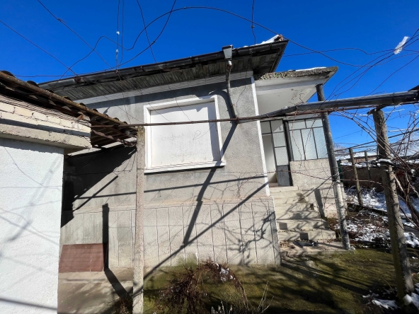 Къща в с. Главатар, Област Пловдив - 60 кв.м за 500 €/кв.м - Снимка #1