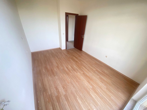 Тристаен апартамент в Поморие - 126 кв.м за 510 €/кв.м - Снимка #1