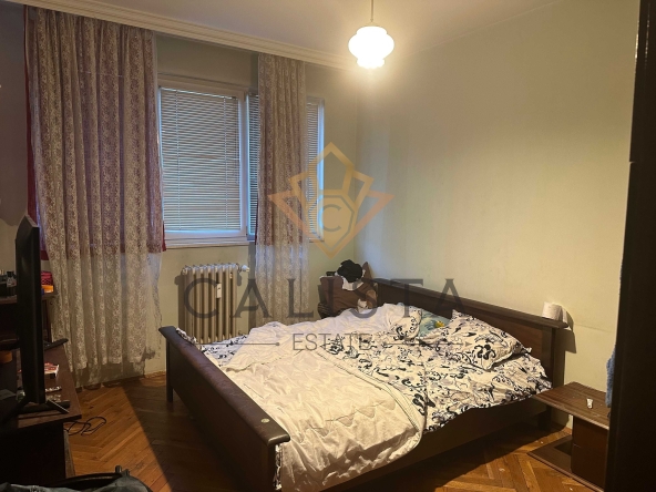 Тристаен апартамент в София, Иван Вазов - 83 кв.м за 4458 €/кв.м - Снимка #1