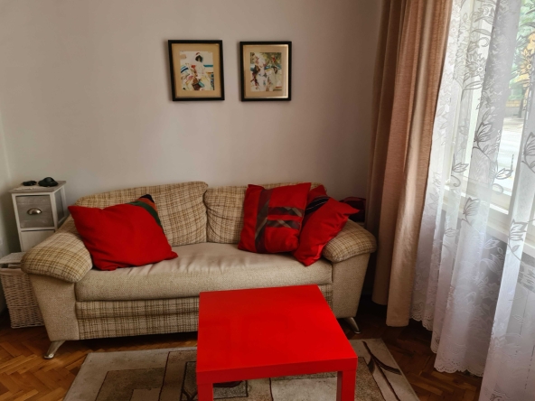 Дава се под наем Двустаен апартамент в София, Център - 50 кв.м за 750 € - Снимка #1