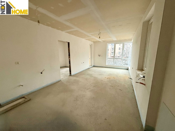 Тристаен апартамент в Асеновград - 79 кв.м за 1203 €/кв.м - Снимка #1