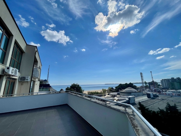 Тристаен апартамент в к.к. Слънчев бряг - 124 кв.м за 968 €/кв.м - Снимка #1