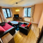 Дава се под наем Тристаен апартамент в Банско - 95 кв.м за 800 € - Снимка #1