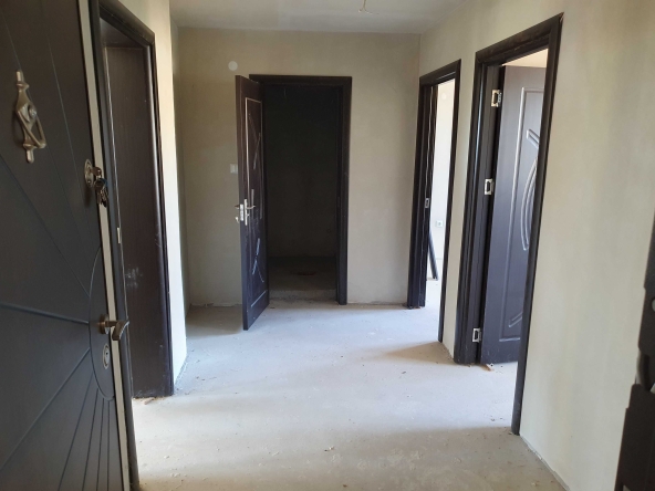 Тристаен апартамент в Казанлък - 90 кв.м за 963 €/кв.м - Снимка #1