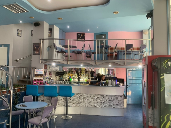 Дава се под наем Заведение в Разград, Център - 160 кв.м за 1377 € - Снимка #1