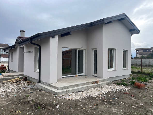 Къща в с. Ягодово, Област Пловдив - 100 кв.м за 1860 €/кв.м - Снимка #1