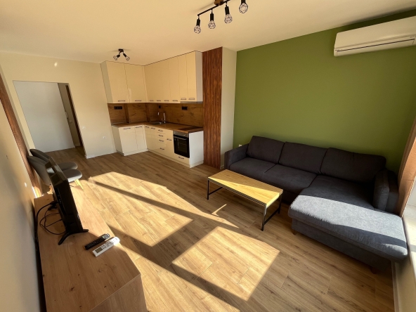 Дава се под наем Двустаен апартамент в Пловдив, Каменица 1 - 60 кв.м за 408 € - Снимка #1