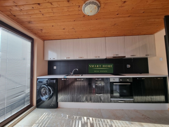 Дава се под наем Етаж от къща в Велико Търново, Център - 90 кв.м за 61.2 € - Снимка #1