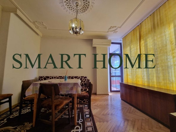 Дава се под наем Тристаен апартамент в Велико Търново, Колю Фичето - 120 кв.м за 357 € - Снимка #1