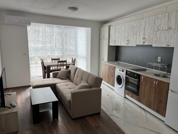 Дава се под наем Двустаен апартамент в Шумен, Куршум чешма - 62 кв.м за 280.5 € - Снимка #1