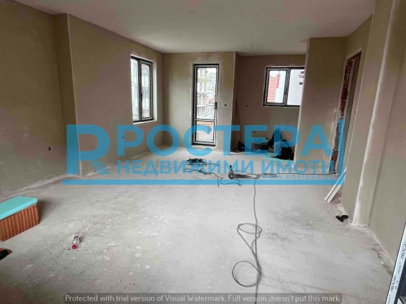 Тристаен апартамент в Търговище, Център - 109 кв.м за 1009 €/кв.м - Снимка #1