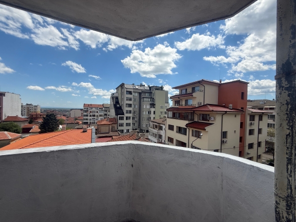 Дава се под наем Тристаен апартамент в Стара Загора, Била - 124 кв.м за 255 € - Снимка #1