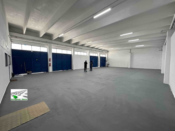 Дава се под наем Склад в Пловдив, Индустриална зона - Юг - 300 кв.м за 1224 € - Снимка #1