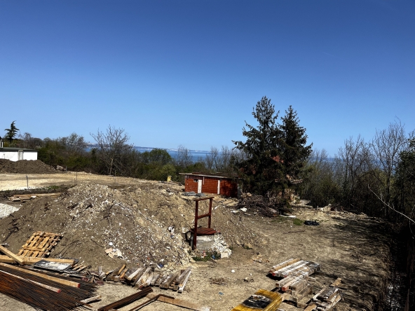 Парцел в к.к. Златни пясъци - 840 кв.м за 59 €/кв.м - Снимка #1