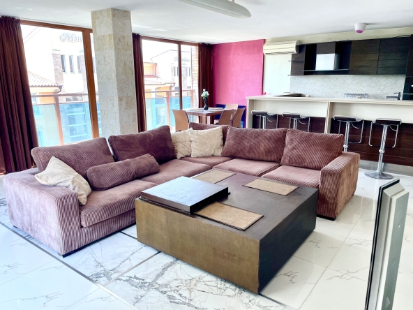 Двустаен апартамент в Несебър - 116 кв.м за 841 €/кв.м - Снимка #1