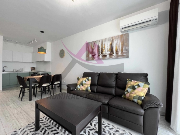 Дава се под наем Двустаен апартамент в Варна, Център - 65 кв.м за 700 € - Снимка #1