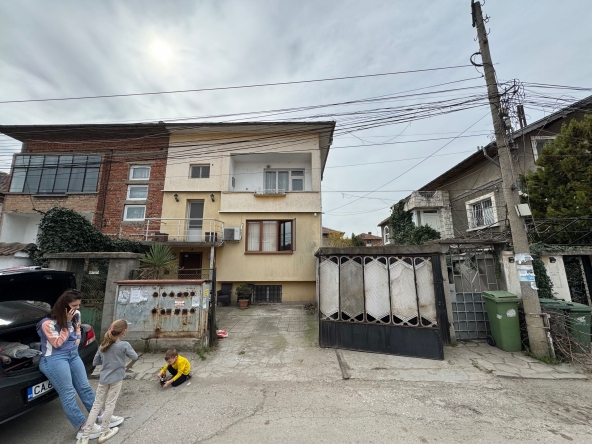 Етаж от къща в Димитровград - 116 кв.м за 517 €/кв.м - Снимка #1