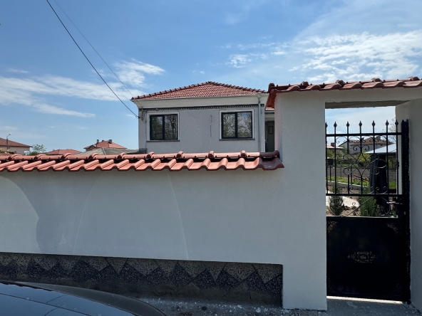 Къща в Пловдив, Младежки Хълм - 90 кв.м за 2445 €/кв.м - Снимка #1