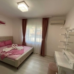 Дава се под наем Тристаен апартамент в Черноморец - 70 кв.м за 76.5 € - Снимка #1