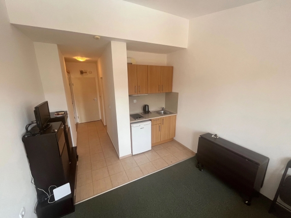 Дава се под наем Едностаен апартамент в Ахелой - 27 кв.м за 200 € - Снимка #1