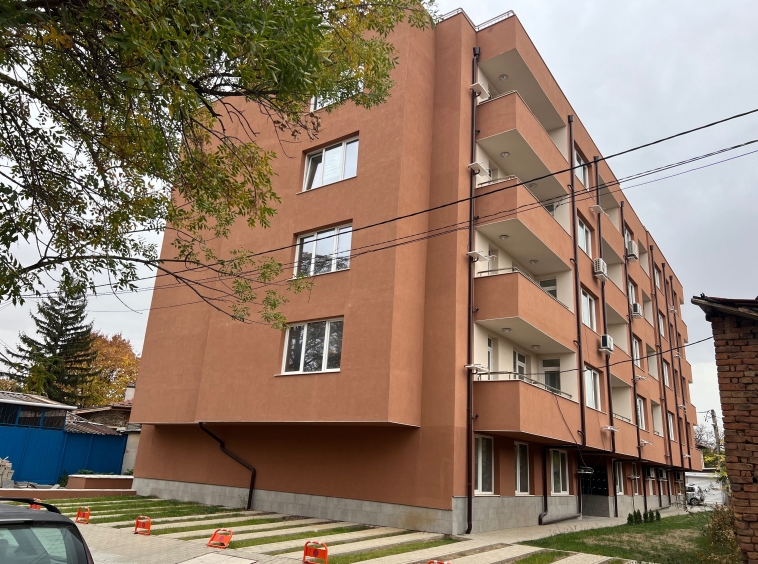Гараж / Паркомясто в София, Левски - 14 кв.м за 1072 €/кв.м - Снимка #1