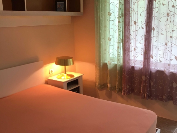 Дава се под наем Едностаен апартамент в Варна, Общината - 30 кв.м за 280.5 € - Снимка #1