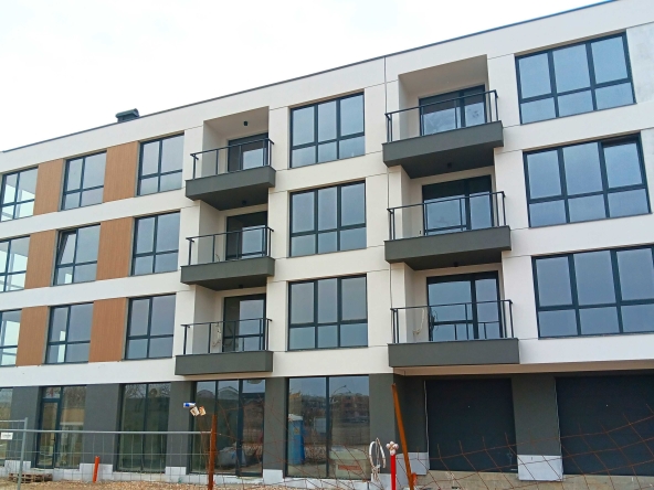 Двустаен апартамент в Пловдив, Център - 73 кв.м за 1153 €/кв.м - Снимка #1