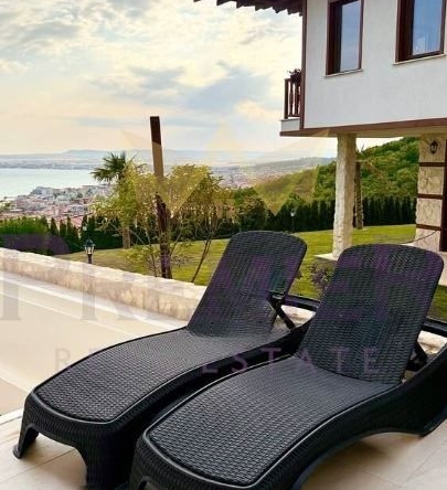 Къща в Свети Влас - 200 кв.м за 1326 €/кв.м - Снимка #1