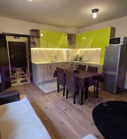 Дава се под наем Двустаен апартамент в Варна, Център - 57 кв.м за 459 € - Снимка #1