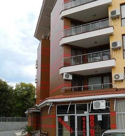 Магазин в Несебър - 52 кв.м за 1177 €/кв.м - Снимка #1