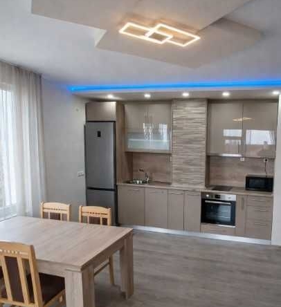 Дава се под наем Двустаен апартамент в София, Кръстова вада - 70 кв.м за 697.17 € - Снимка #1