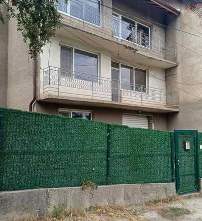 Къща в Перник, Център - 219 кв.м за 526 €/кв.м - Снимка #1