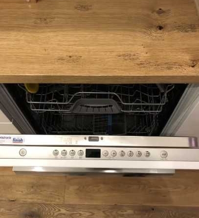 Дава се под наем Едностаен апартамент в Пловдив, Изгрев - 45 кв.м за 153 € - Снимка #1