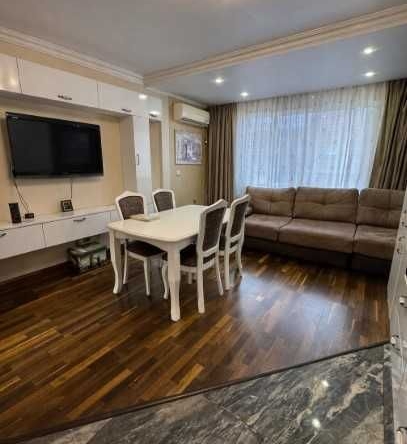 Дава се под наем Тристаен апартамент в София, Манастирски ливади - 85 кв.м за 746.64 € - Снимка #1