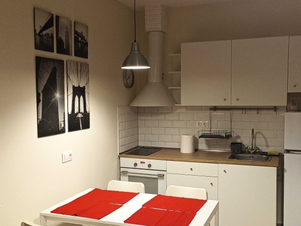 Дава се под наем Тристаен апартамент в София, Лагера - 70 кв.м за 668.1 € - Снимка #1