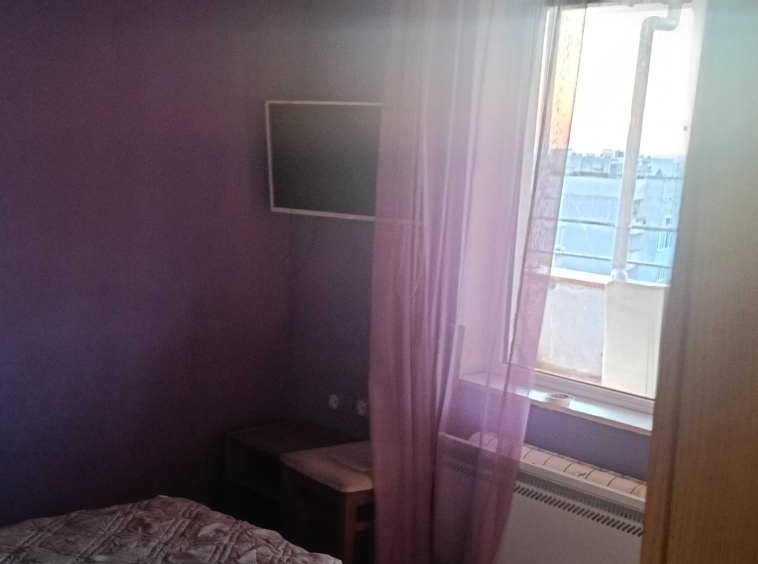 Дава се под наем Двустаен апартамент в София, Връбница 1 - 74 кв.м за 149.43 € - Снимка #1