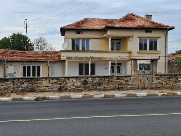 Къща в с. Ракитница, Област Стара Загора - 100 кв.м за 1020 €/кв.м - Снимка #1