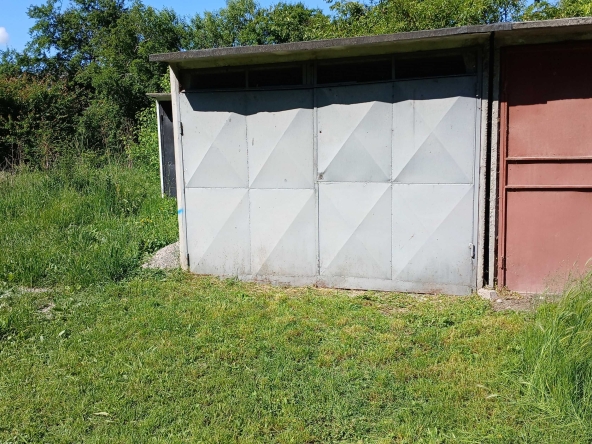 Гараж / Паркомясто в Търговище, Запад 1 - 18 кв.м за 794 €/кв.м - Снимка #1