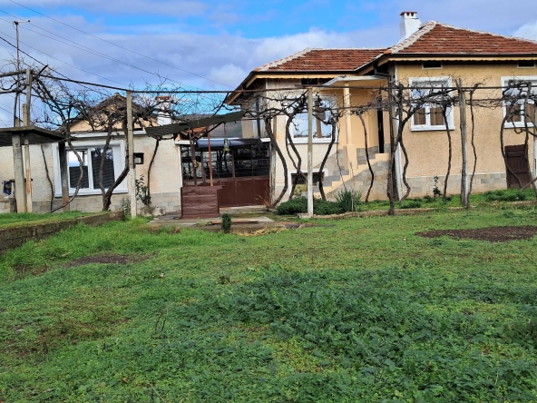 Къща в с. Ветрен, Област Стара Загора - 97 кв.м за 316 €/кв.м - Снимка #1