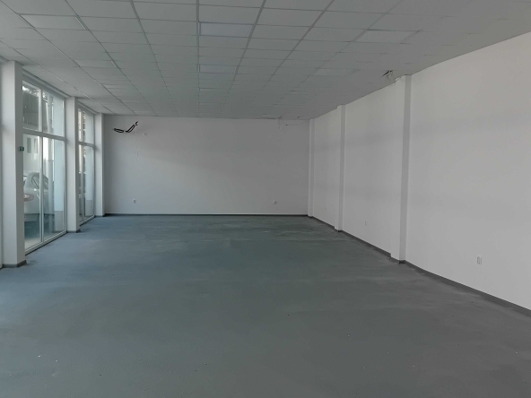 Дава се под наем Склад в Бургас, Победа - 149 кв.м за 600 € - Снимка #1