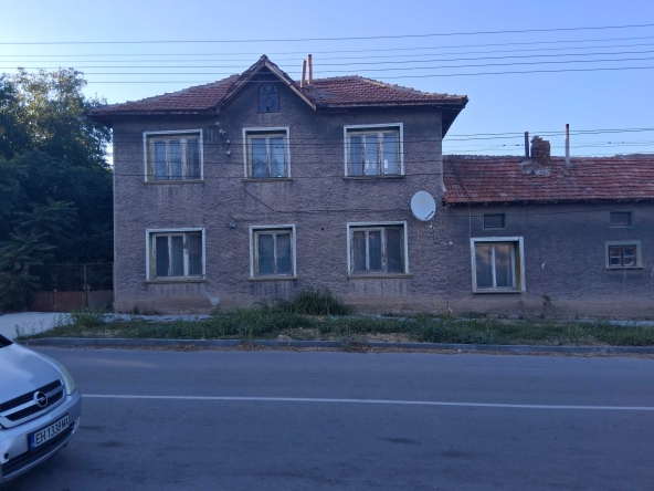 Къща в Белене - 100 кв.м за 72 €/кв.м - Снимка #1