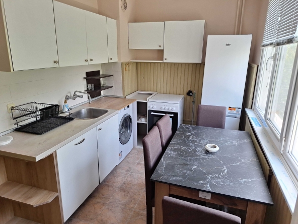 Дава се под наем Двустаен апартамент в София, Обеля 2 - 68 кв.м за 449 € - Снимка #1