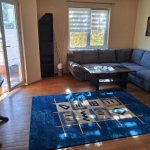 Дава се под наем Двустаен апартамент в Шумен, Център - 70 кв.м за 357 € - Снимка #1